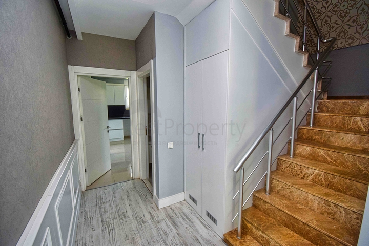 Квартира планировки 3+1 дуплекс в микрорайоне Моллаюсуф - Анталия 