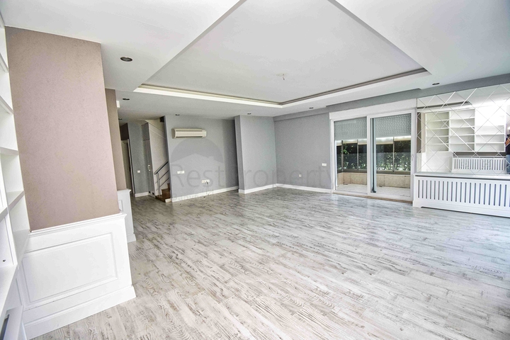 Квартира планировки 3+1 дуплекс в микрорайоне Моллаюсуф - Анталия 