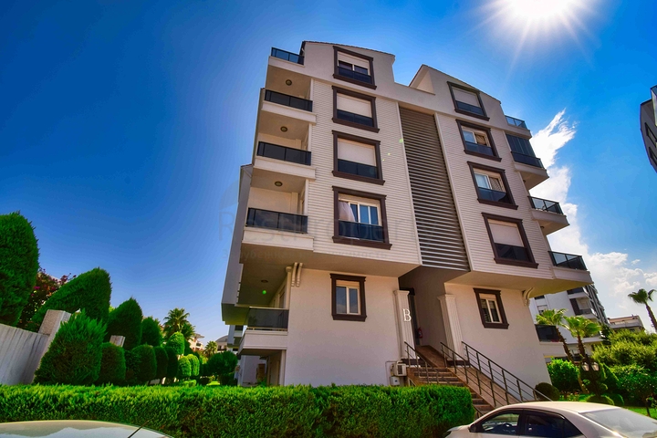 Квартира планировки 3+1 дуплекс в микрорайоне Моллаюсуф - Анталия 