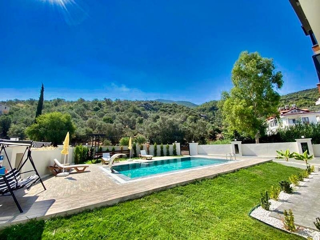 Квартира планировки 3+1 дуплекс в районе Фетхие 