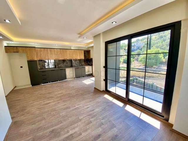 Квартира планировки 3+1 дуплекс в районе Фетхие 