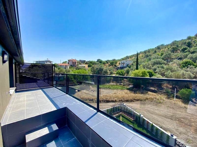 Квартира планировки 3+1 дуплекс в районе Фетхие 