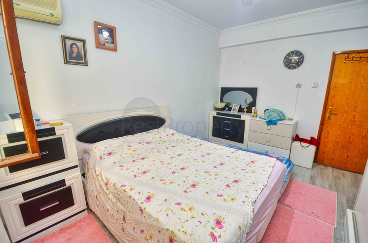 Квартира планировки 3+1 в центре города Анталия 