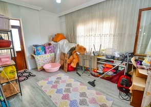 Квартира планировки 3+1 в центре города Анталия 