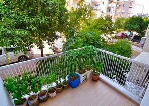 Квартира планировки 3+1 в центре города Анталия 