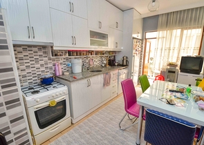 Квартира планировки 3+1 в центре города Анталия 