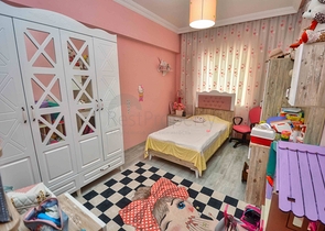 Квартира планировки 3+1 в центре города Анталия 