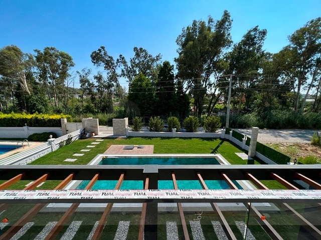 Вилла в 1000 метров от моря планировкой 3+1 в районе Фетхие 