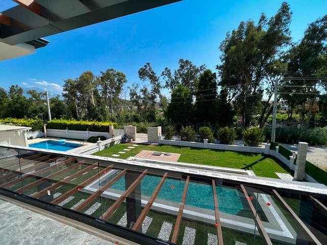 Вилла в 1000 метров от моря планировкой 3+1 в районе Фетхие 