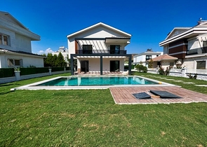 Вилла в 1000 метров от моря планировкой 3+1 в районе Фетхие 