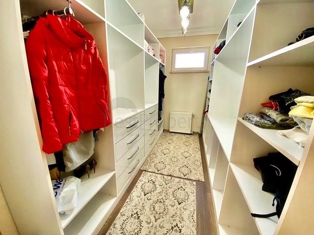 Просторная вилла планировки 5+1 в районе Дошемеалты - Анталия 