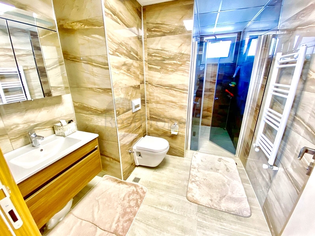 Просторная вилла планировки 5+1 в районе Дошемеалты - Анталия 