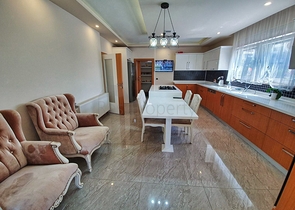 Просторная вилла планировки 5+1 в районе Дошемеалты - Анталия 