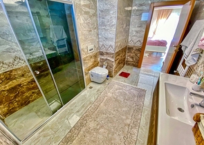 Просторная вилла планировки 5+1 в районе Дошемеалты - Анталия 