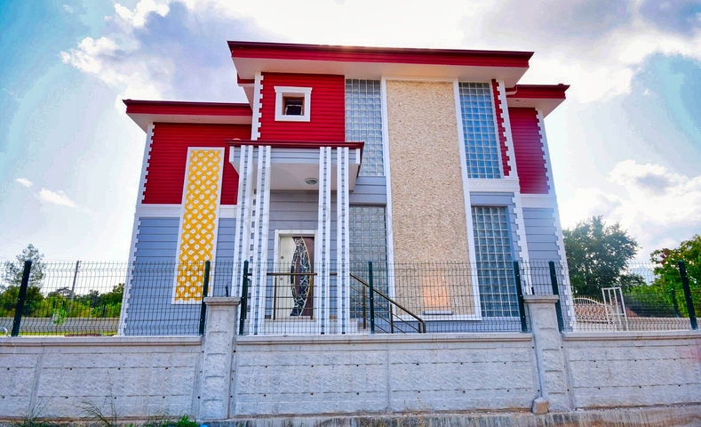 Вилла планировки 4+1 для большой семьи в районе Дошемеалты - Анталия 