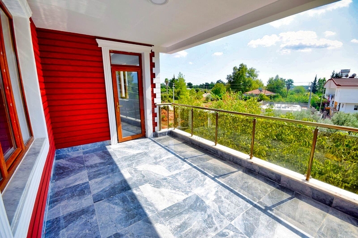 Вилла планировки 4+1 для большой семьи в районе Дошемеалты - Анталия 