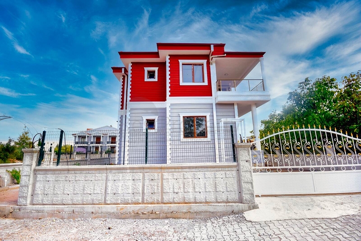 Вилла планировки 4+1 для большой семьи в районе Дошемеалты - Анталия 