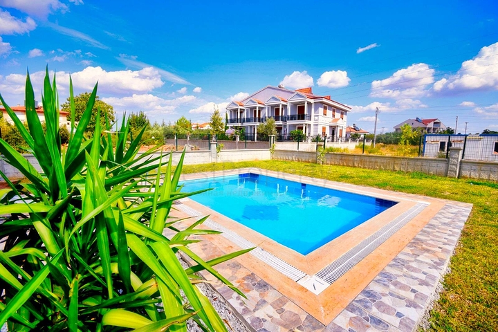 Вилла планировки 4+1 для большой семьи в районе Дошемеалты - Анталия 