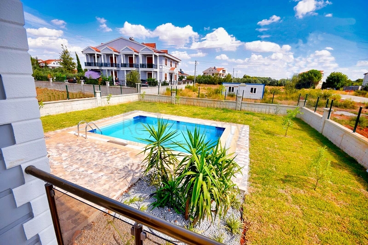 Вилла планировки 4+1 для большой семьи в районе Дошемеалты - Анталия 