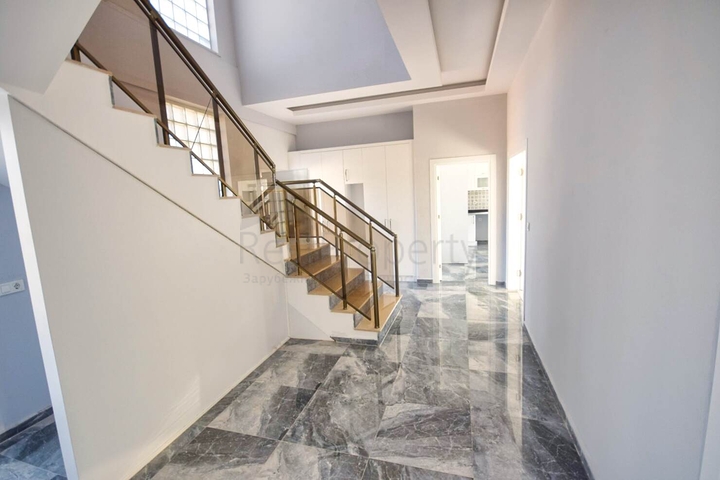 Вилла планировки 4+1 для большой семьи в районе Дошемеалты - Анталия 