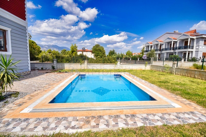 Вилла планировки 4+1 для большой семьи в районе Дошемеалты - Анталия 