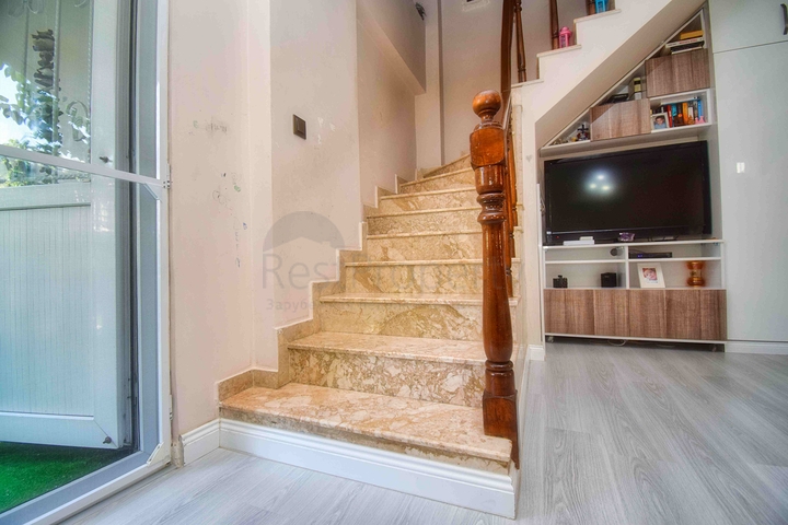 Квартира планировки 4+1 в микрорайоне Лара - Анталия