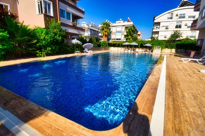 Квартира планировки 4+1 в микрорайоне Лара - Анталия