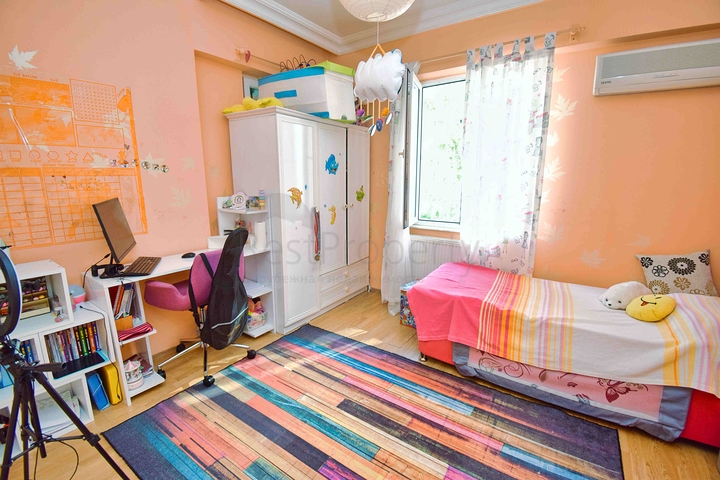 Квартира планировки 4+1 в микрорайоне Лара - Анталия