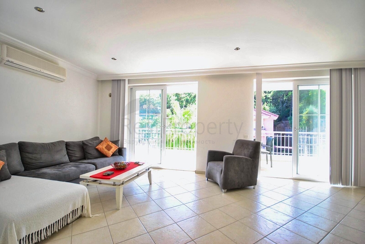 Квартира без мебели планировки 2+1 в районе Кемер - Анталия 