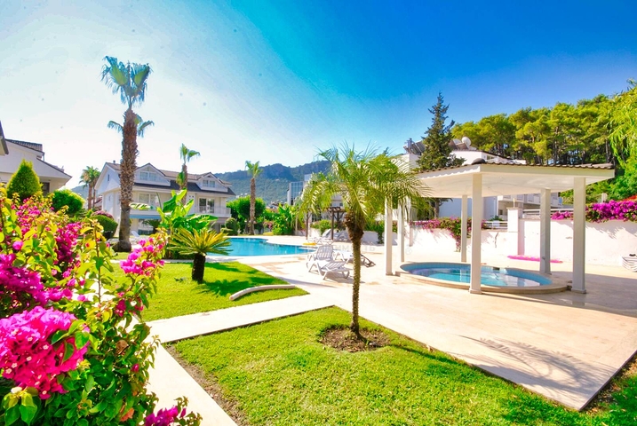 Квартира без мебели планировки 2+1 в районе Кемер - Анталия 