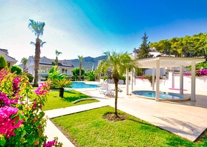 Квартира без мебели планировки 2+1 в районе Кемер - Анталия 