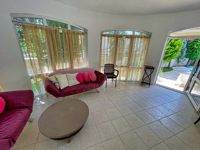 Вилла планировки 3+1 размером 320 м2 в районе Белек