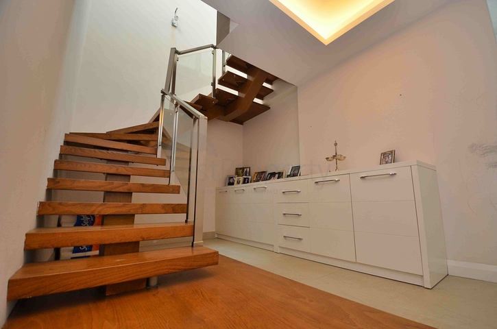 Квартира планировки 5+1 в микрорайоне Лара - Анталия 