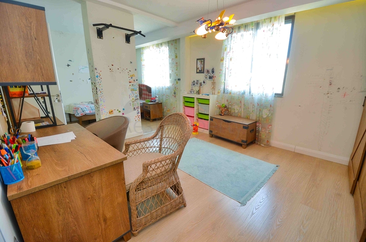 Квартира планировки 5+1 в микрорайоне Лара - Анталия 