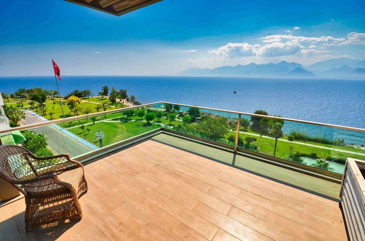 Квартира планировки 5+1 в микрорайоне Лара - Анталия 