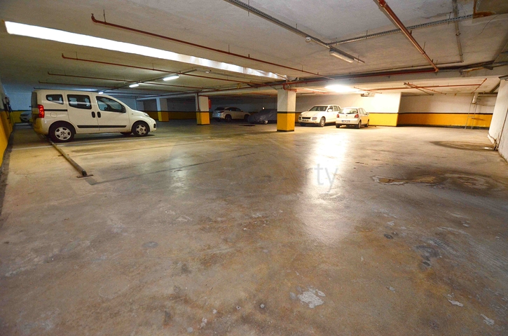 Квартира планировки 5+1 в микрорайоне Лара - Анталия 