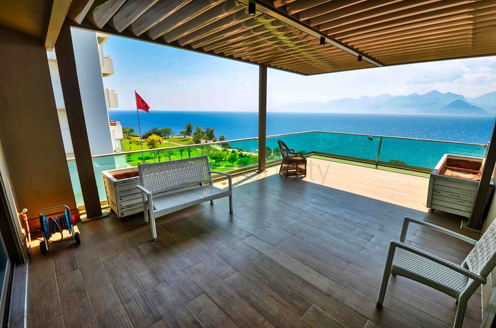 Квартира планировки 5+1 в микрорайоне Лара - Анталия 