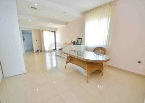 Квартира планировки 5+1 в микрорайоне Лара - Анталия 