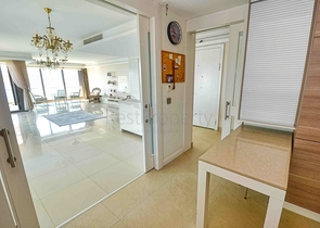 Квартира планировки 5+1 в микрорайоне Лара - Анталия 