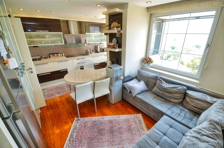 Квартира планировки 4+1 в микрорайоне Бахчелиэвлер - Анталия 