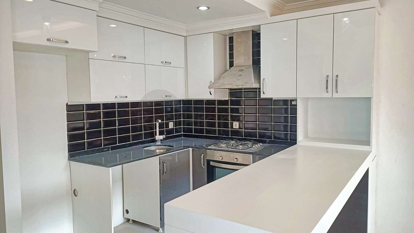 Квартира просторной планировки 2+1 в районе Кемер - Анталия 