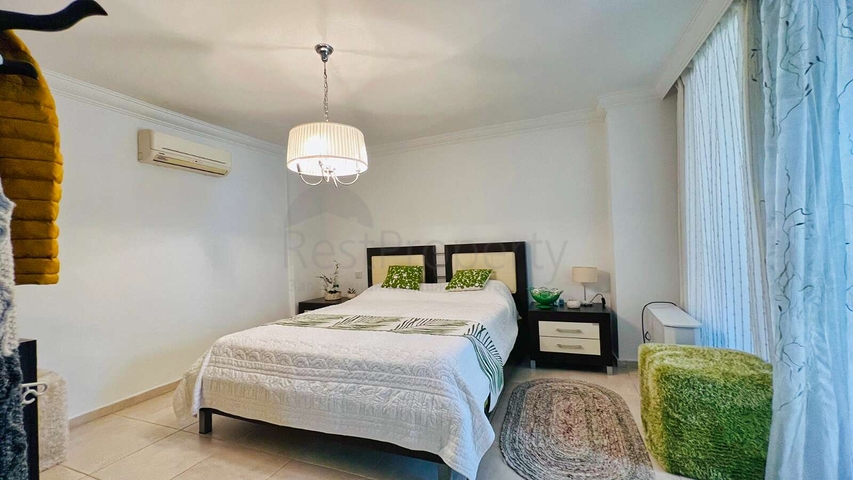 Квартира планировки 3+1 дуплекс в районе Кемер - Анталия 