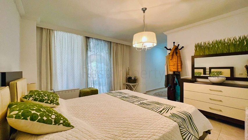 Квартира планировки 3+1 дуплекс в районе Кемер - Анталия 