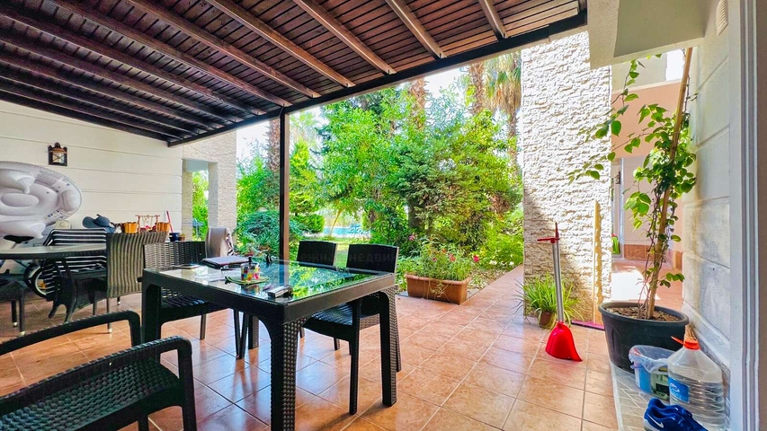 Квартира планировки 3+1 дуплекс в районе Кемер - Анталия 