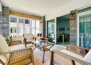 Квартира планировки 3+1 дуплекс в районе Кемер - Анталия 