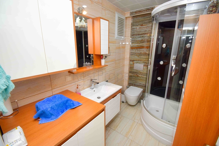 Квартира планировки 3+1 в микрорайоне Лара - Анталия 