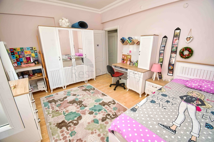 Квартира планировки 3+1 в микрорайоне Лара - Анталия 