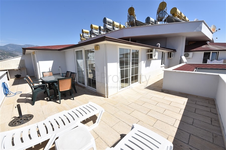 Шикарный пентхаус с четырьмя спальнями в уютном районе Тосмур