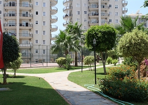 Шикарный пентхаус с четырьмя спальнями в уютном районе Тосмур