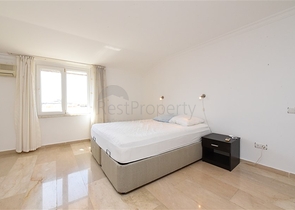 Шикарный пентхаус с четырьмя спальнями в уютном районе Тосмур